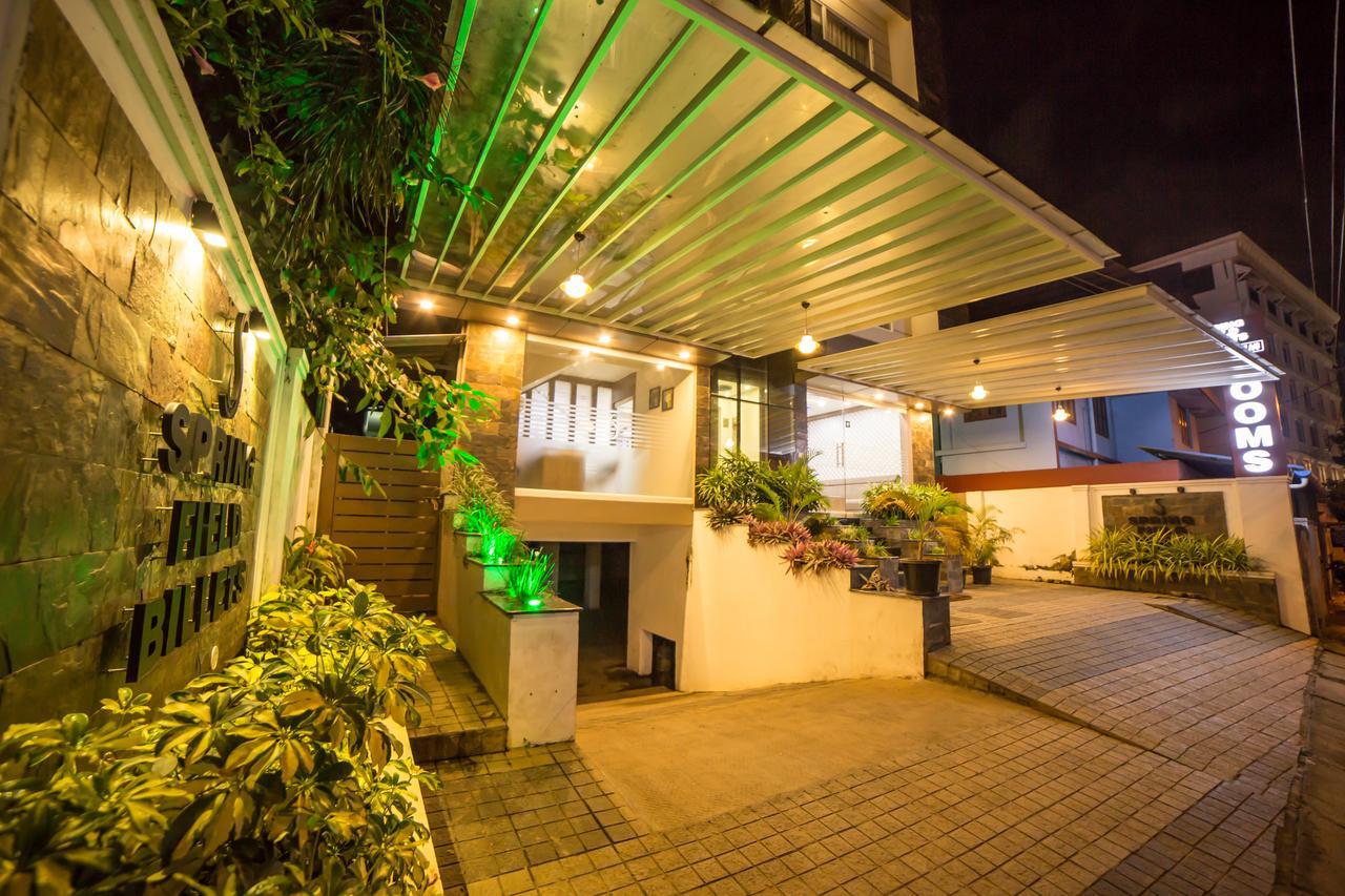 Hotel Spring Field Billets Kochi Exterior foto